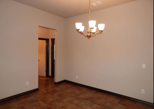 Building Photo - TAKE A LOOK AT YOUR NEW HOME!