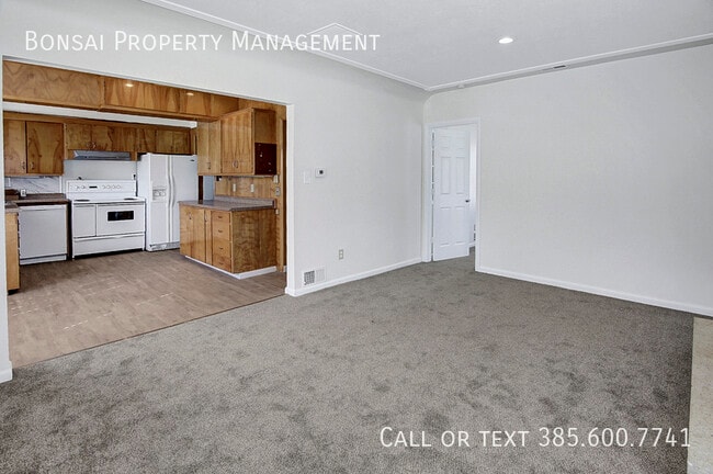 Building Photo - 1430 Denver St