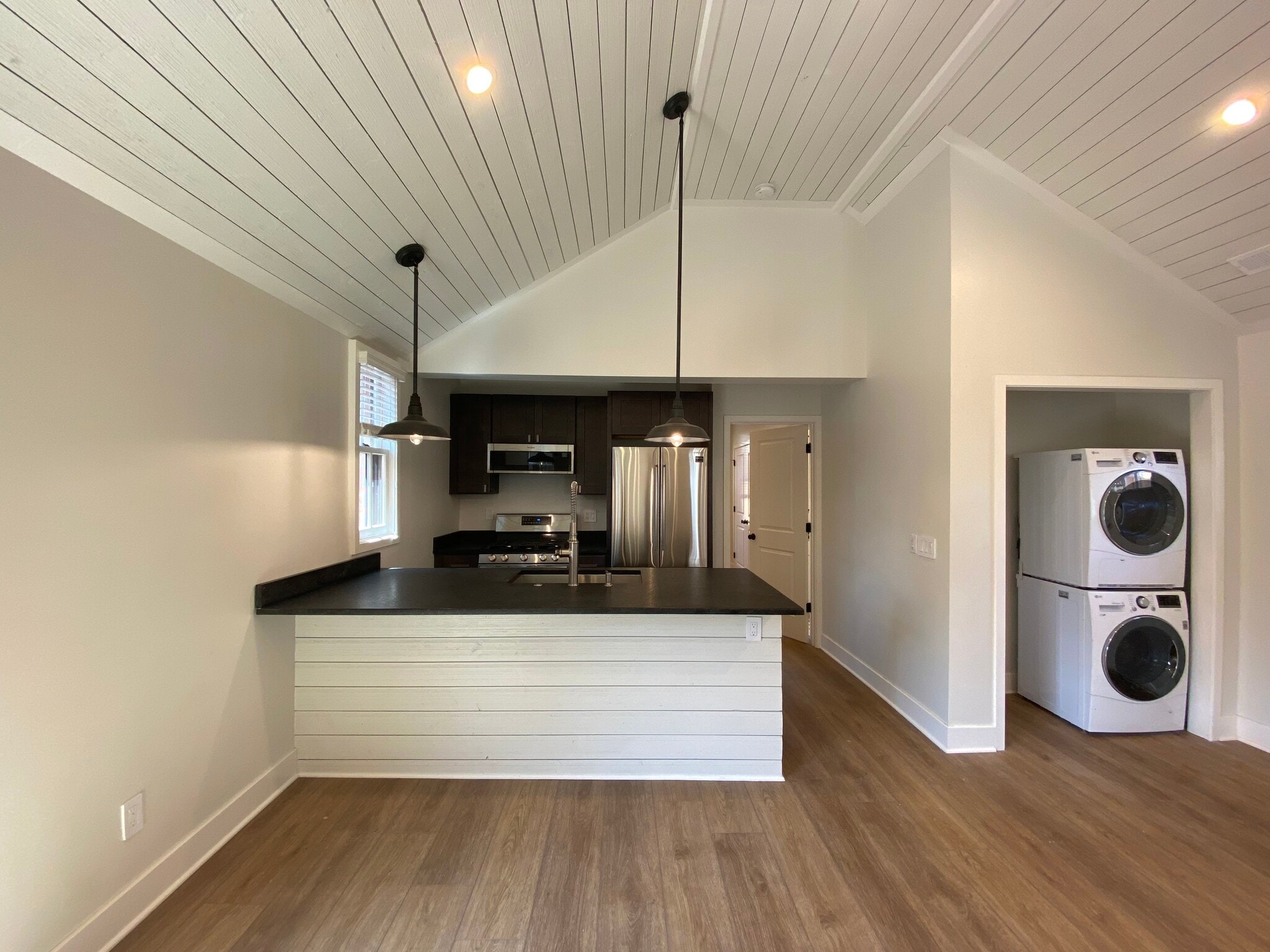 Building Photo - 252 Jackson St