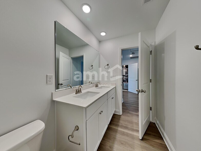 Building Photo - 4781 McDade Lane