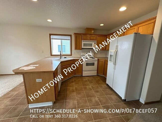Building Photo - 8612 Sweetbrier Loop SE