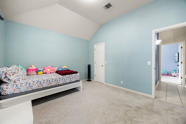 Building Photo - 3300 Winding Shore Ln