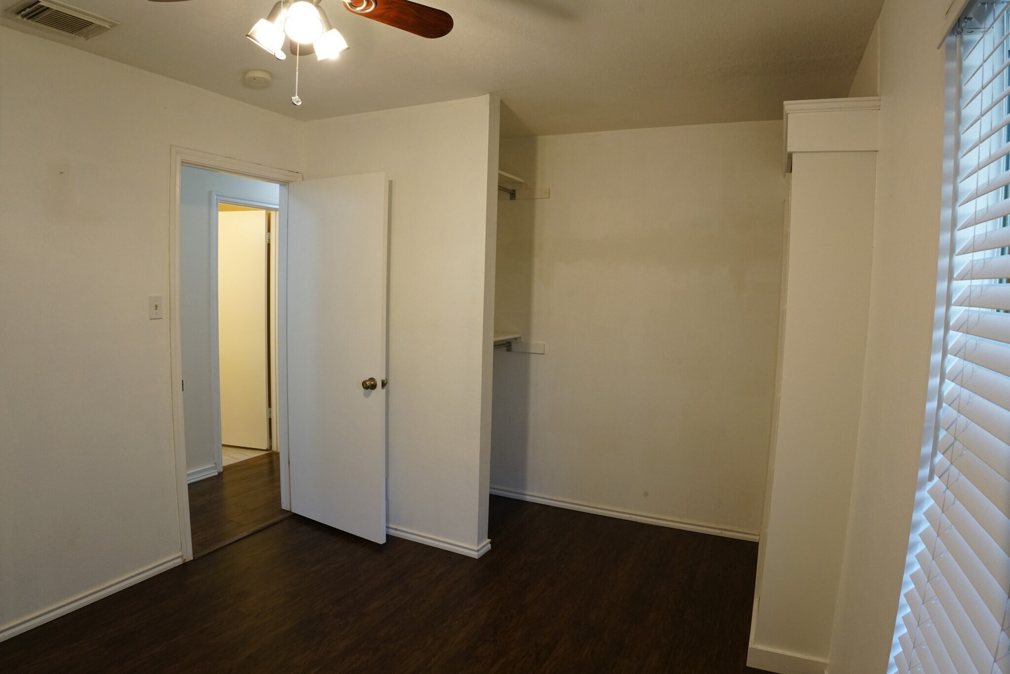 Building Photo - 10022 Sandbrook Hl