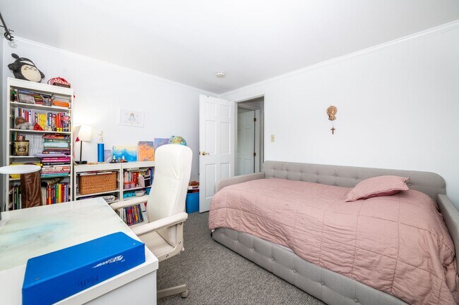 Building Photo - PALISADE