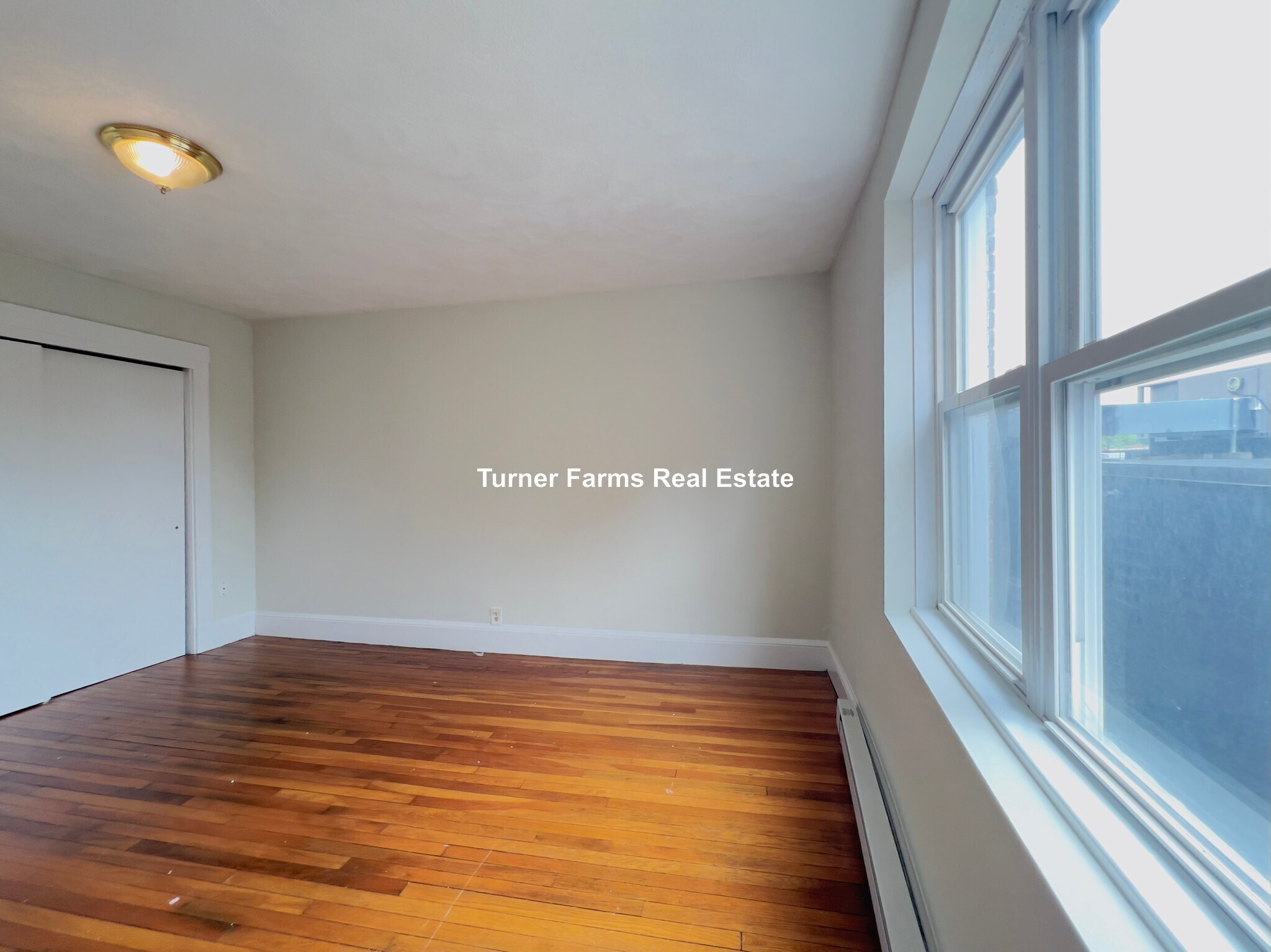 Building Photo - 402A Highland Ave