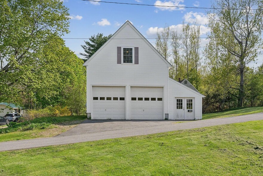 Exterior - 39 Greenville St