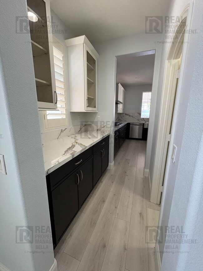 Building Photo - Murrieta Luxury Estate with Resort Pool, Designer Kitchen & Entertainer’s Backyard Retreat