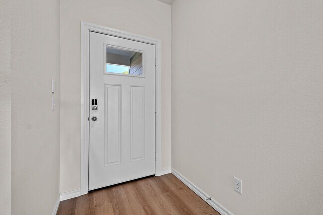 Building Photo - Beautiful, Brand New 4/2 in Gentry!