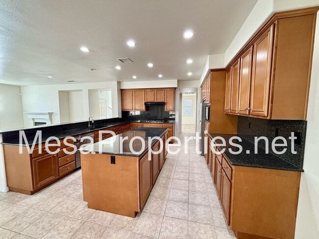 Building Photo - 7401 Roundhill Pl