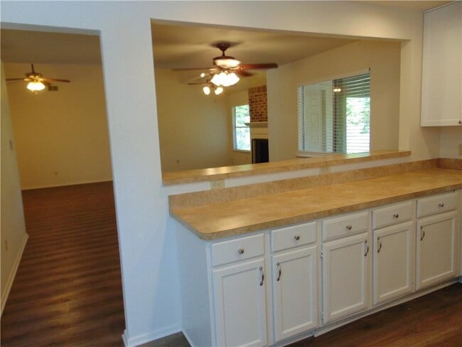 Building Photo - 9213 Independence Loop