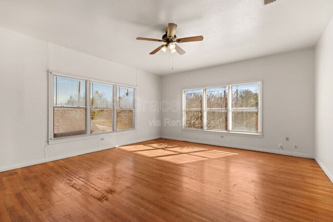 Building Photo - 2803 Bellmead Dr