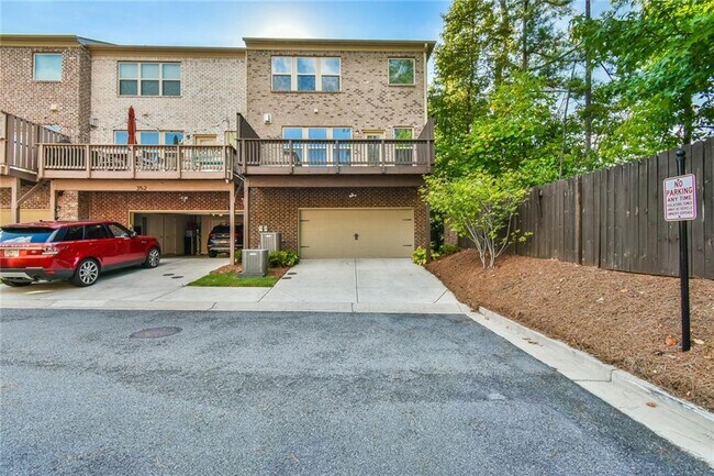 Building Photo - 354 Provenance Dr