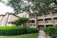Building Photo - AVAILABLE ON 03/01/2026  Updated condo located in amazing location in Orlando!