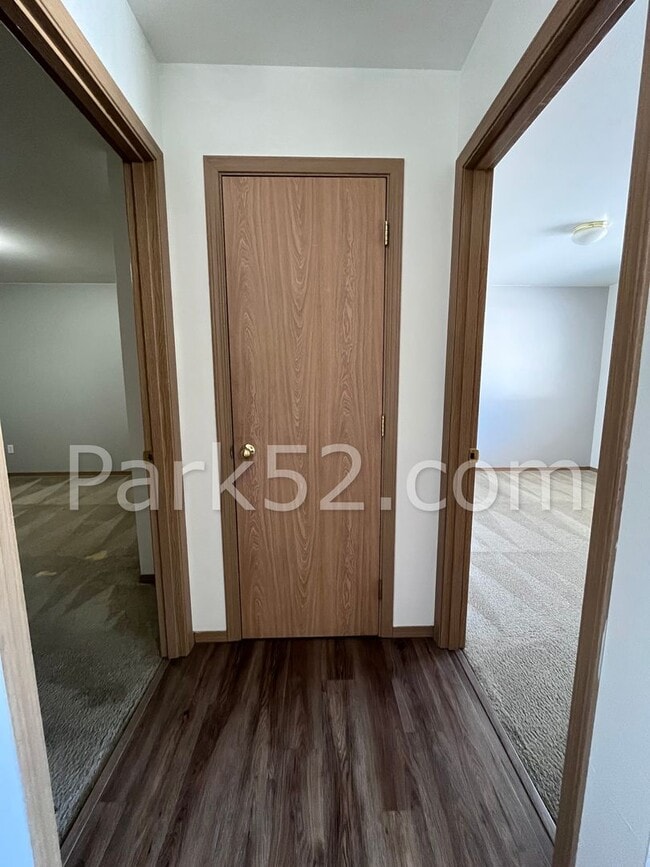 Building Photo - 2 Bedroom 2 Bathroom Upper Level Unit in Bonney Lake