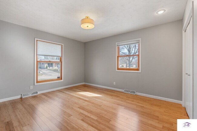 Building Photo - Available now! Spacious 3 Bed, 3 Bath Home with Modern Open Layout & Lawn Care Included