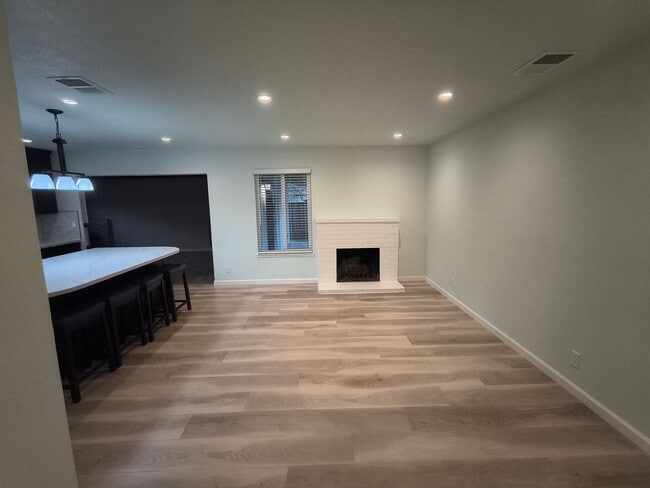 Building Photo - MUST SEE!!!!! Beautifully Remodeled Home in North Livermore!!!