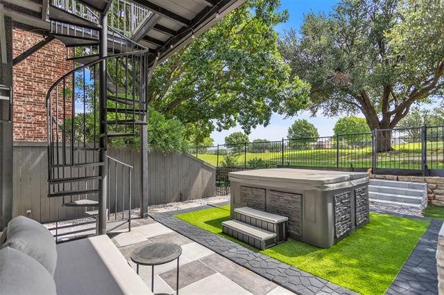Building Photo - 2920 Prestonwood Dr