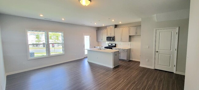 Light filled, Open concept kitchen, dining rm/living rm - 804 Oak Center Dr