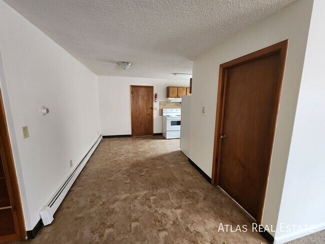 Building Photo - 851 30th Ave Ct