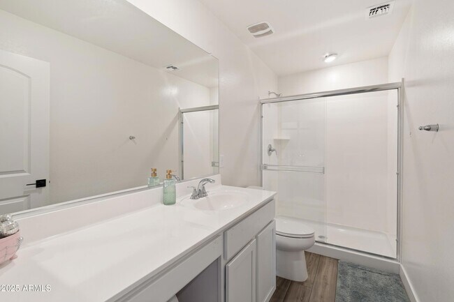 Building Photo - 7352 S Briarwood Ln