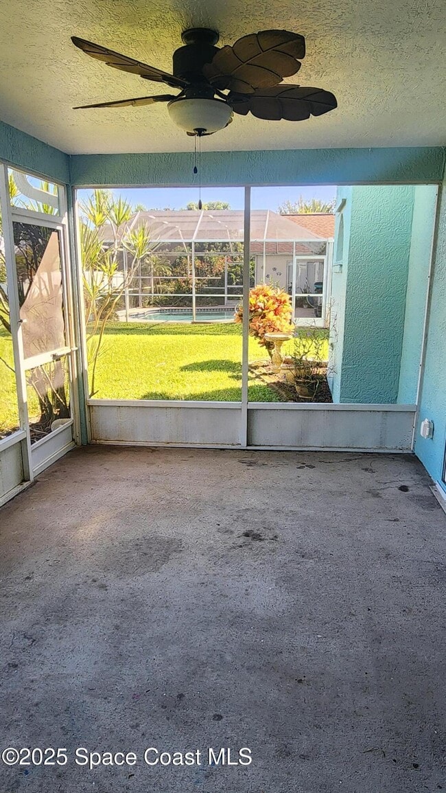 Building Photo - 1061 Pelican Ln