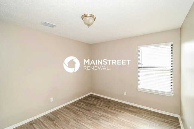 Building Photo - 3 Bedroom Pet-Friendly Home in Jacksonvill...