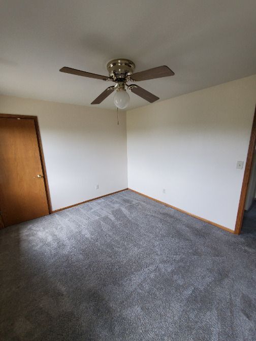 Building Photo - N93W27616 Quail Holw Ct