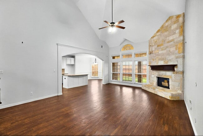 Building Photo - 3195 Izabella Ct