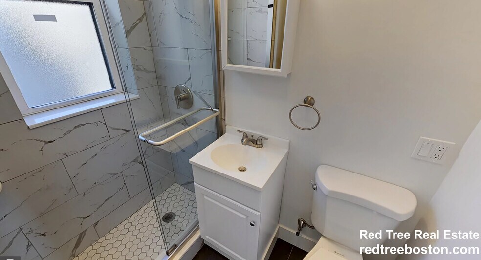 Building Photo - 77 Park Dr