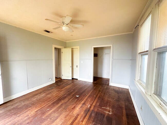 Building Photo - 1912 20th St