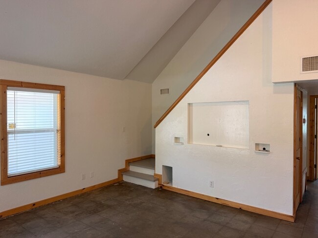 Building Photo - 206 Timber Ln Loop