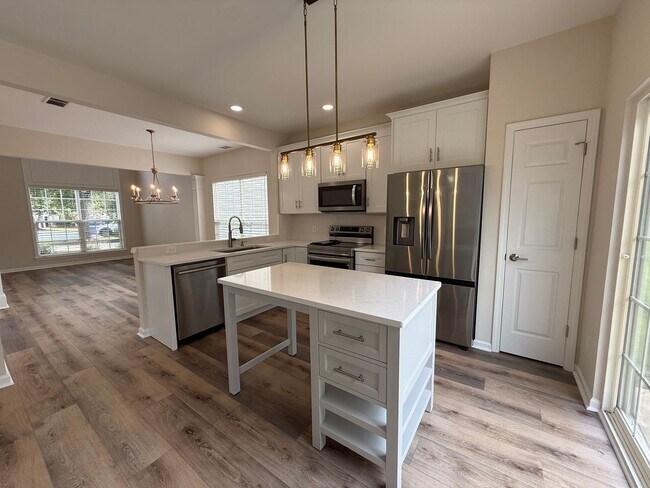Building Photo - 3404 Laurenhurst Ln