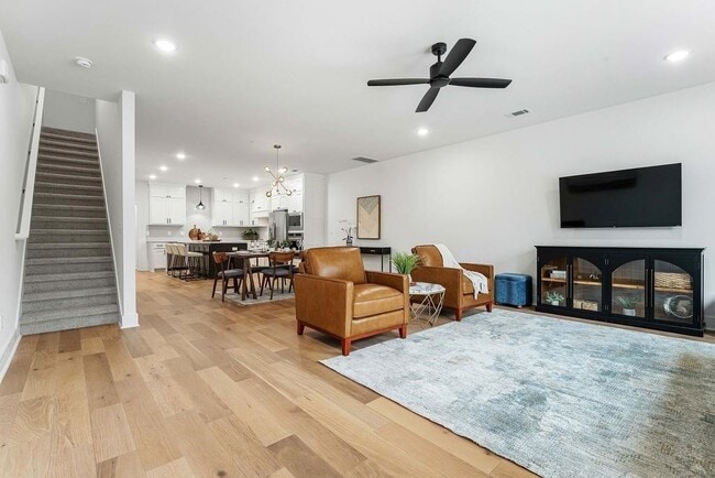 Building Photo - 4110 W Olive St