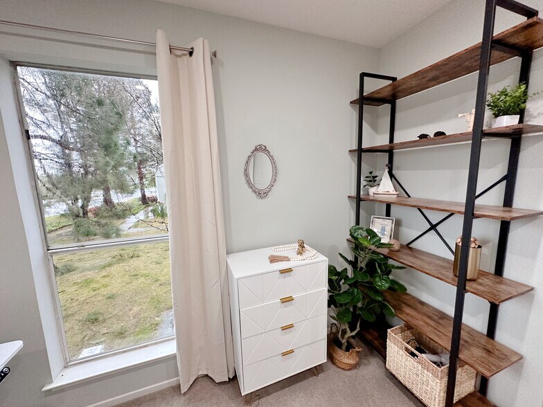 Building Photo - 836 Boardwalk Pl