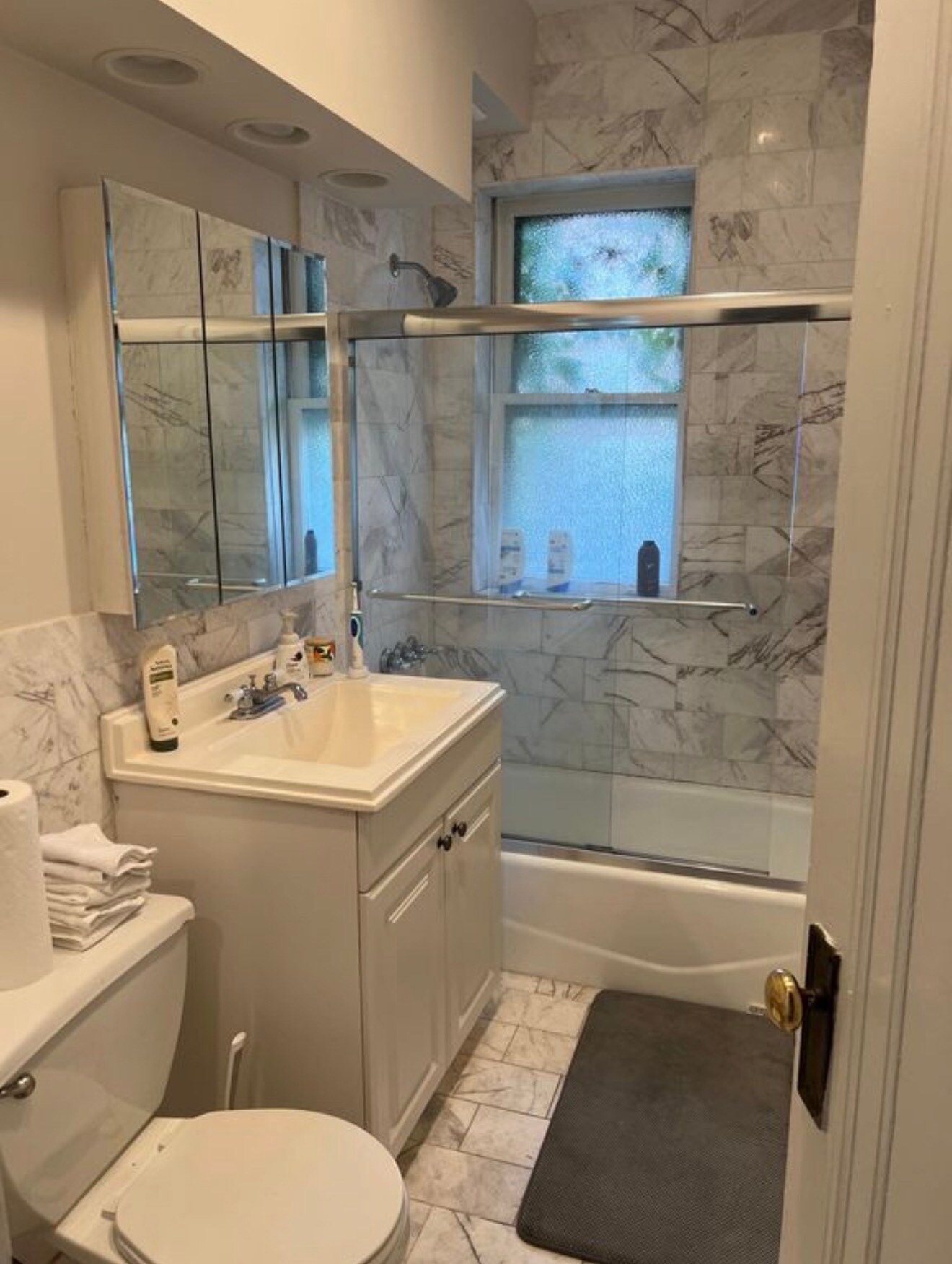 Building Photo - 2742 W Logan Blvd