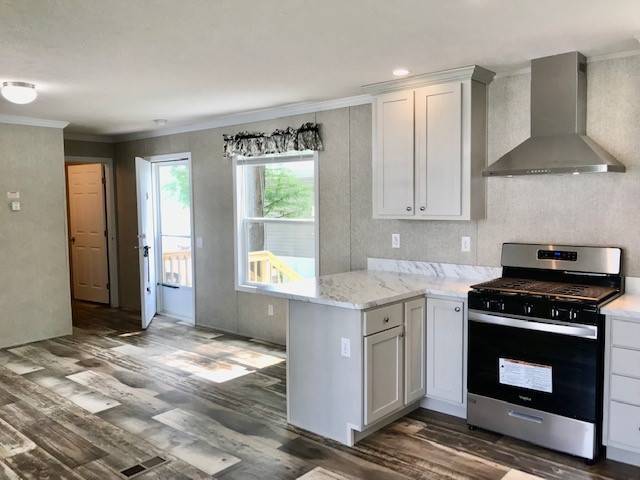 Building Photo - 121 Fernald Dr