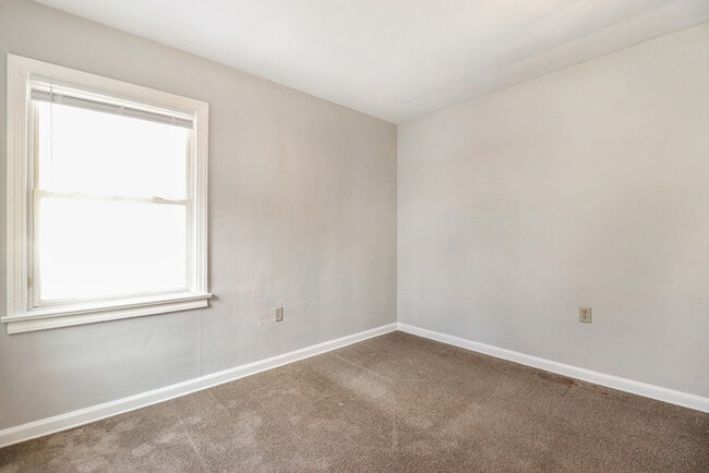 Building Photo - Coming Soon! Newly Renovated 4 BR!