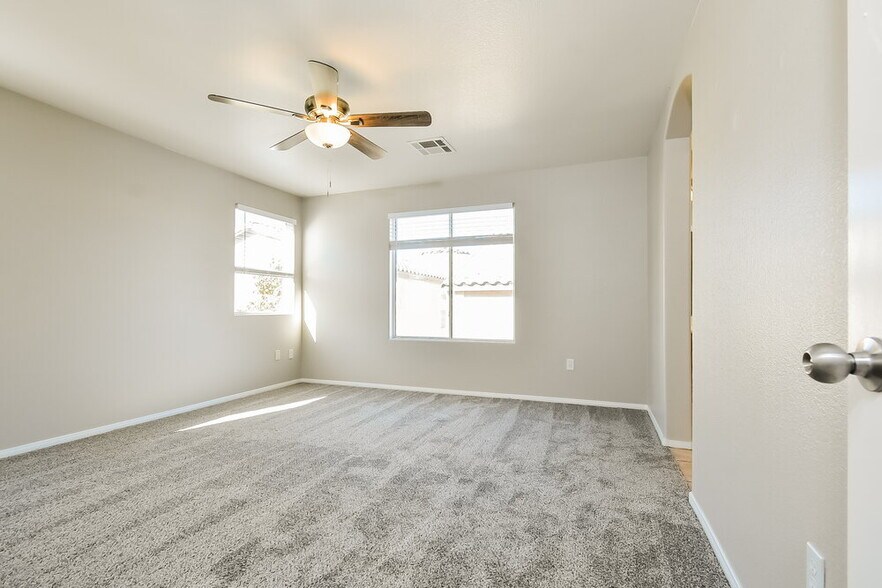 Building Photo - 9454 Havasu Canyon Ave