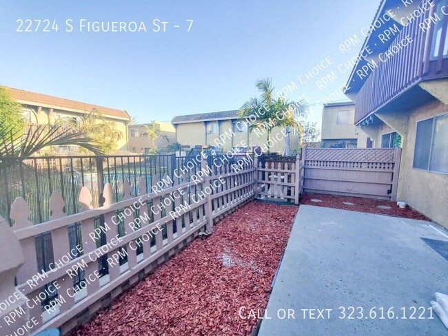 Building Photo - 22724 S Figueroa St