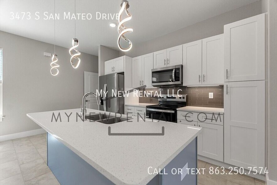 Building Photo - 3473 S San Mateo Dr