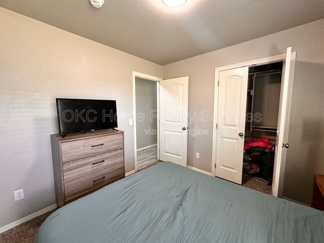 Building Photo - 4122 Bonaparte Blvd