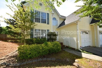 Building Photo - 950 Hillary Ln