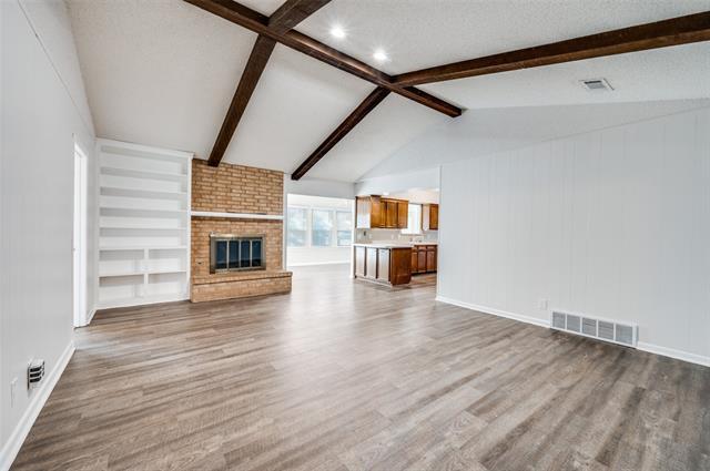 Building Photo - 1902 Green Meadow Ct