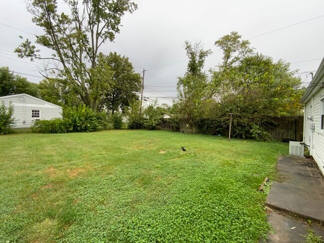 Building Photo - 1503 Fairwood St