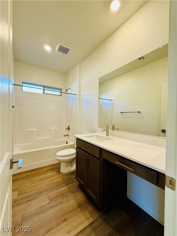 Building Photo - 1544 Little Penguin St