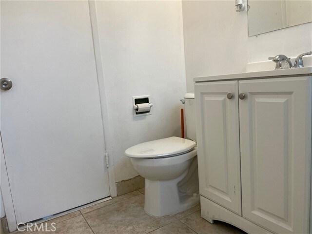 Building Photo - 1433 N Bronson Ave