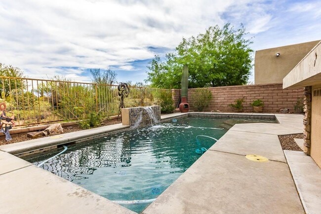Building Photo - 4402 W Cloud Ranch Pl