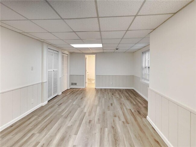 Building Photo - 3630 Winview Ct