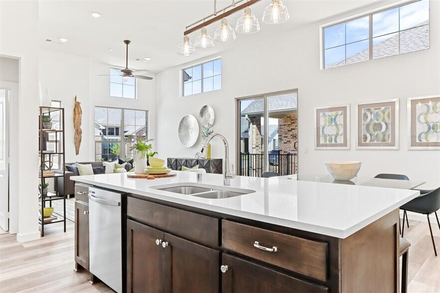 Building Photo - 2621 Chablis Dr