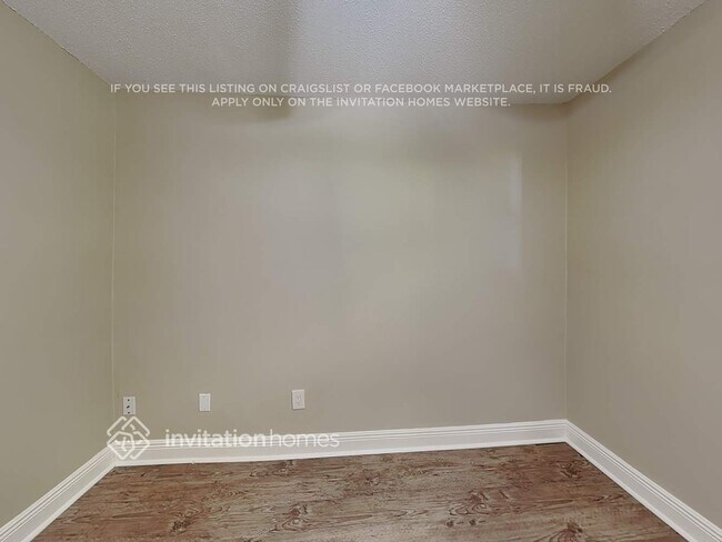 Building Photo - 1557 Nottingham Dr